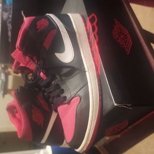 Nike Air Jordan 1 mid